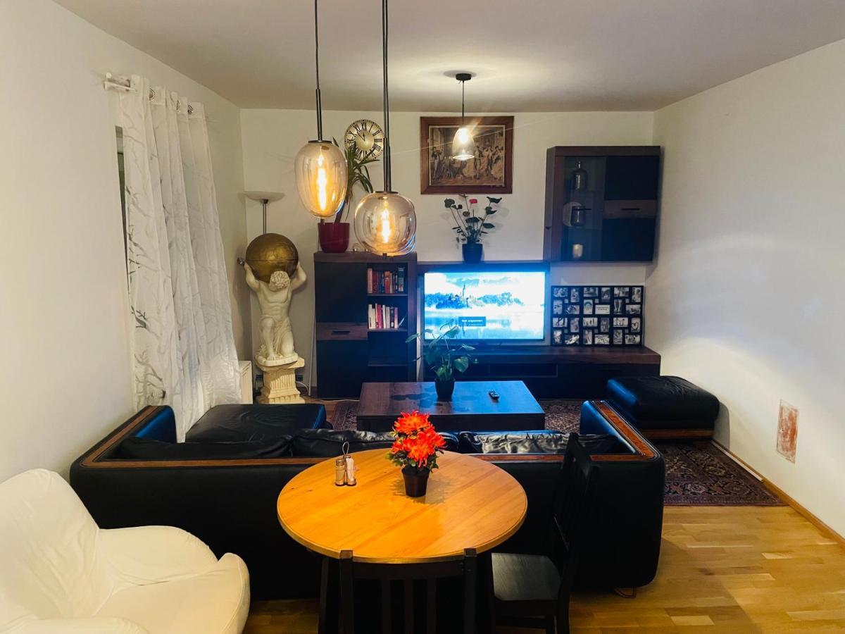 Room In City Center Near U6,U3 And Westbahnhof Viena Exterior foto